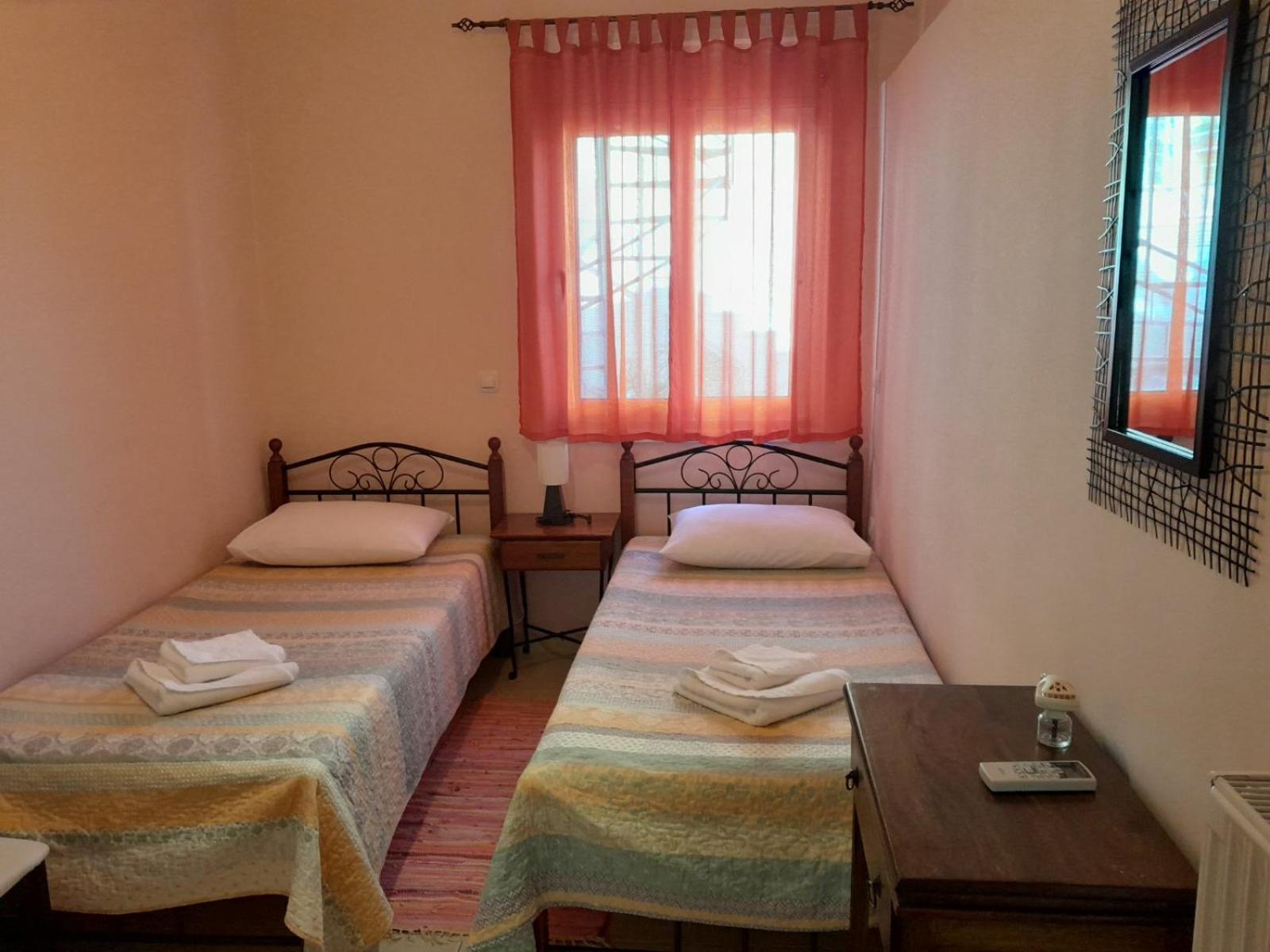 Omorfi Poli 120 Sqm Apartment Nafplio Ngoại thất bức ảnh