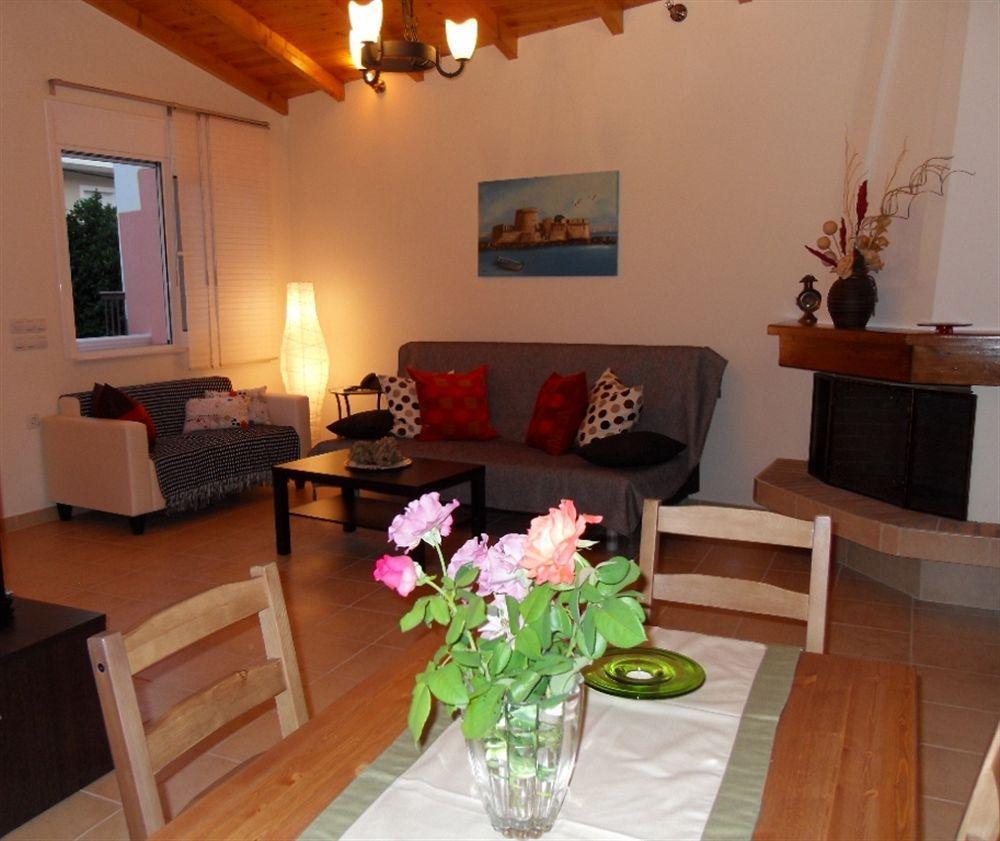 Omorfi Poli 120 Sqm Apartment Nafplio Ngoại thất bức ảnh