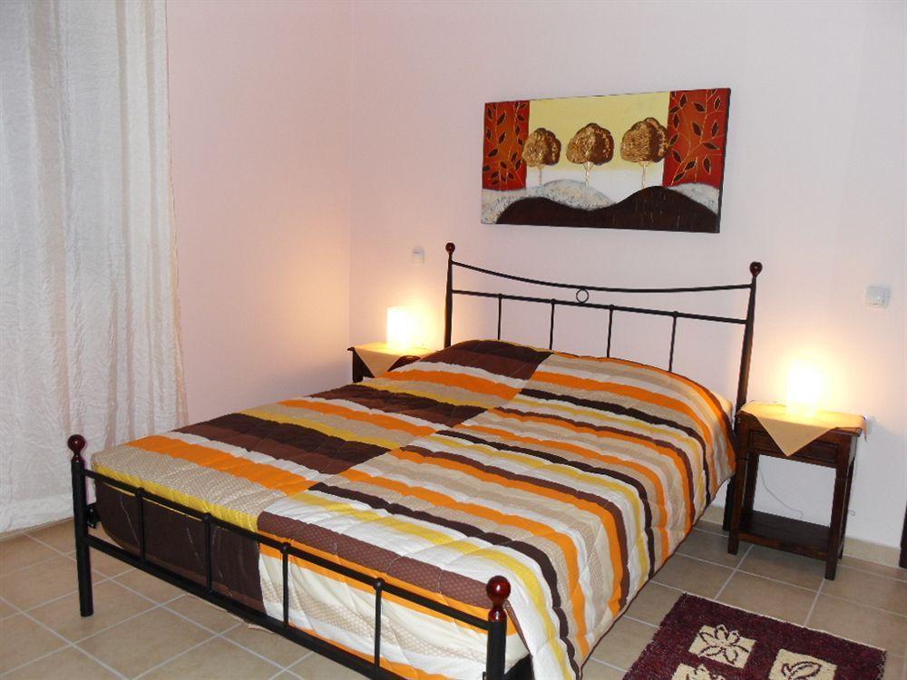 Omorfi Poli 120 Sqm Apartment Nafplio Ngoại thất bức ảnh