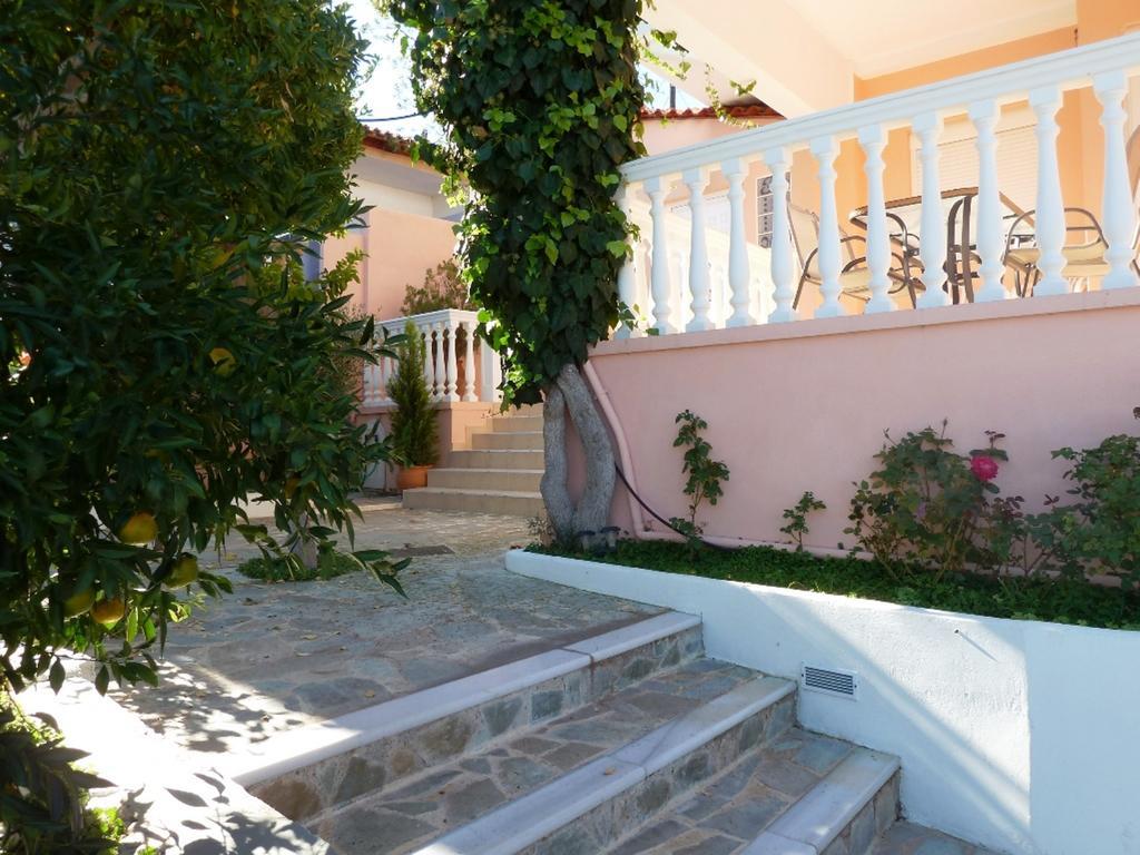 Omorfi Poli 120 Sqm Apartment Nafplio Ngoại thất bức ảnh